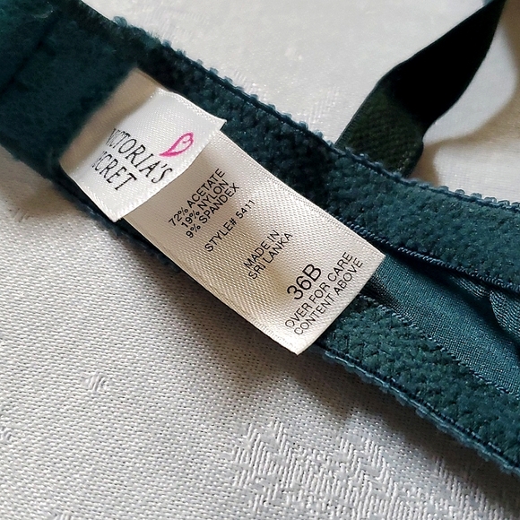 Victoria's Secret Vintage Green Crushed Velvet Underwire Padded Bra Size 36B - Picture 12 of 14